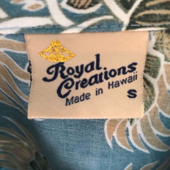 Hawaiian short sleeve button-up - Picture 3 of 7